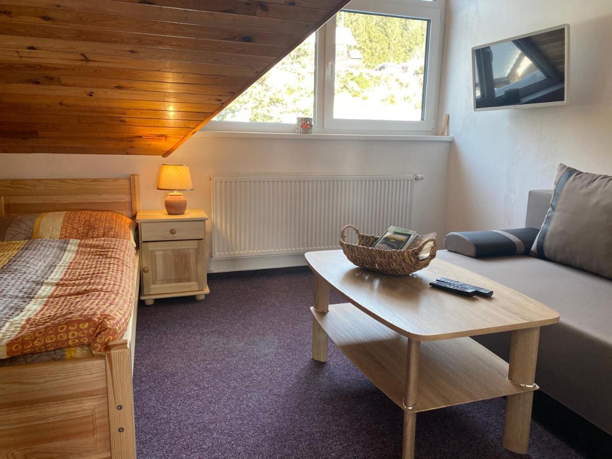 Apartmány Kubova Huť Exterior foto